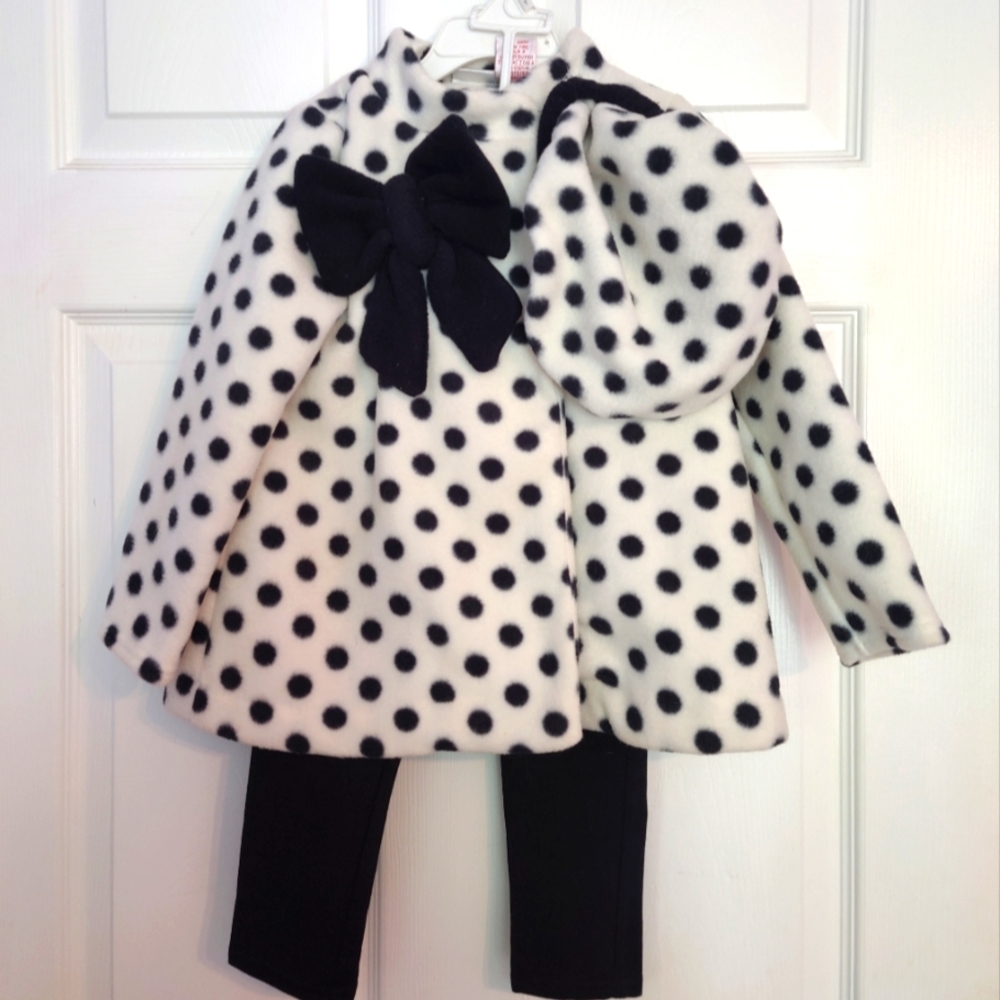 NWOT Adorable Maggie & Zoe Outfit Set 4T